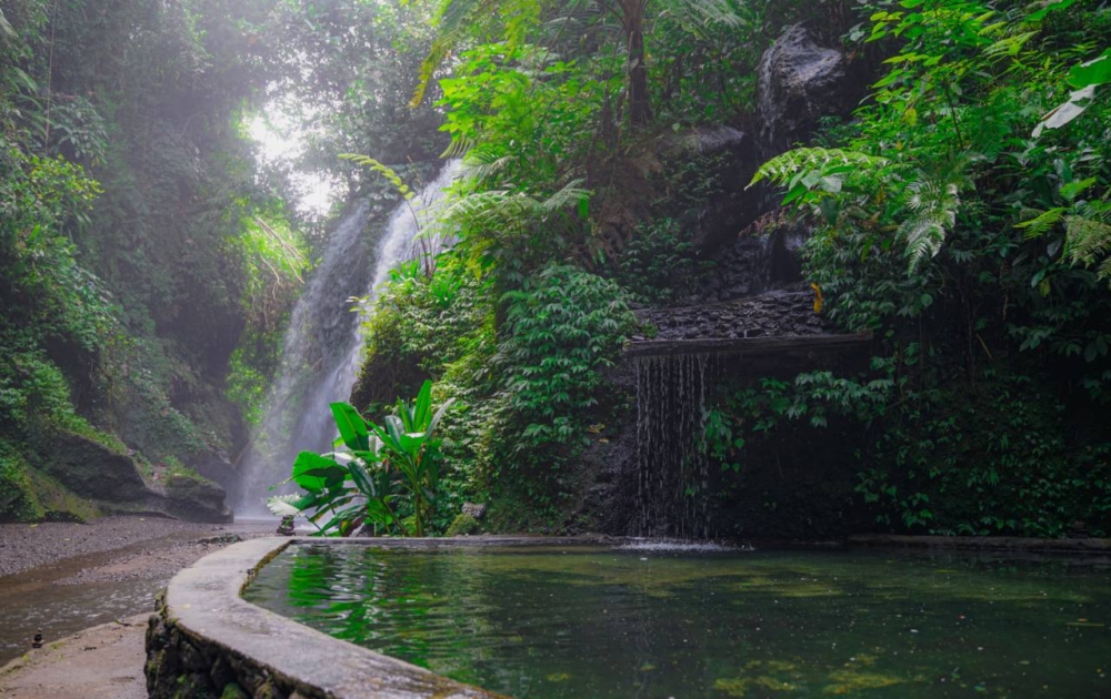 Natural spring swimming pool at Toyo Bulan Waterfall Bali